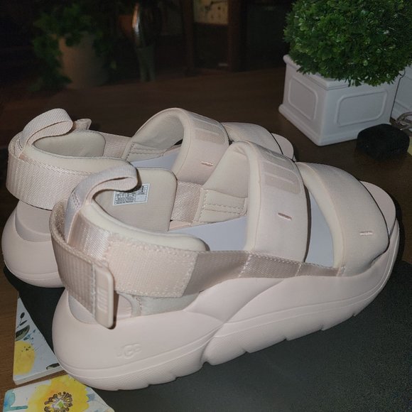 UGG | Shoes | Uggs La Cloud Sport Sandal | Poshmark